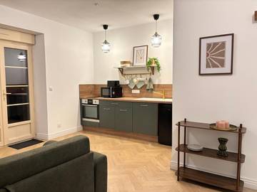 Gîte pour 4 personnes, avec terrasse et jardin, animaux acceptés à Bonnétable