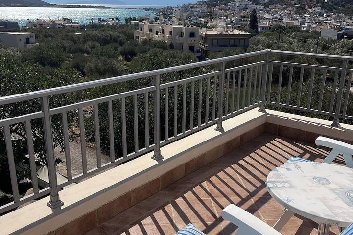 Apartment for 5 people in Elounda