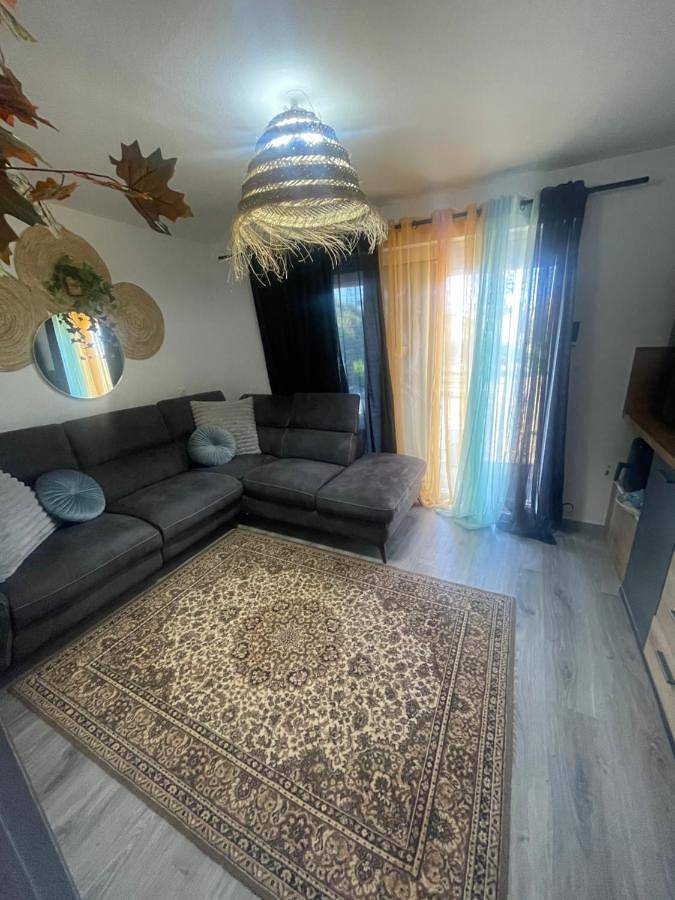 Appartement de vacances pour 4 personnes, avec vue ainsi que vue sur le lac et terrasse, animaux acceptés