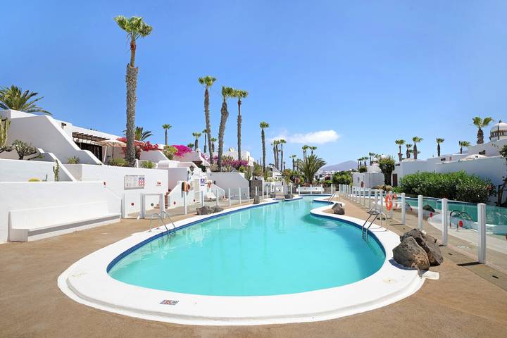 Ganze Wohnung, Ferienwohnung 'Puerto Chico N' mit Meerblick, Gemeinschaftsgarten und Wlan in Playa Blanca, Yaiza