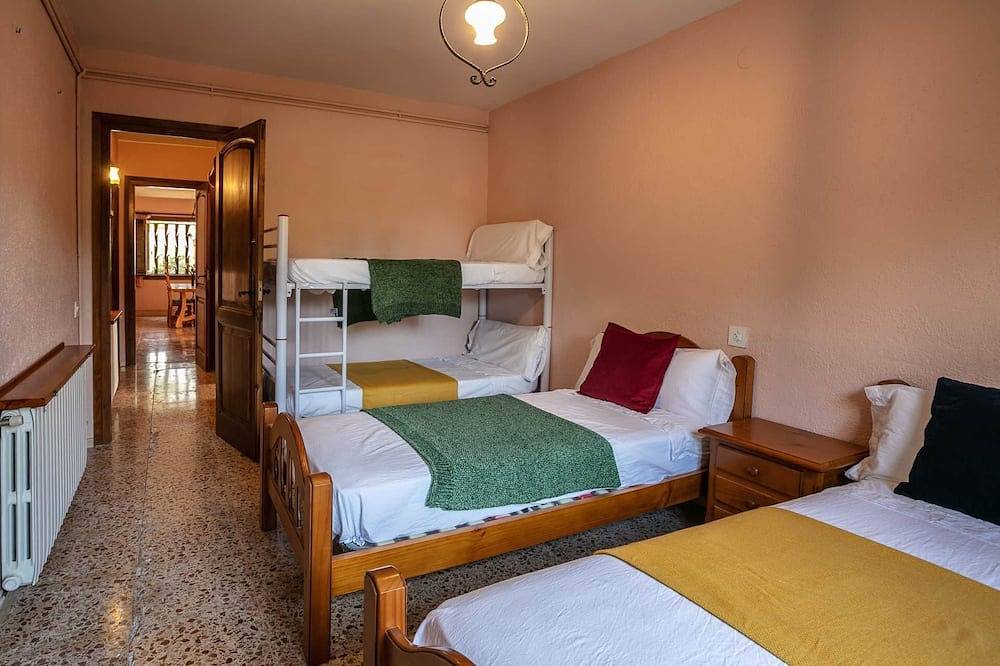 El Xalet del Priorat in Escaladei, La Morera de Montsant