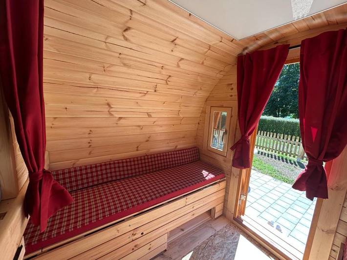 Camping für 4 Personen, mit Ausblick und Pool sowie Garten in Baden-Württemberg