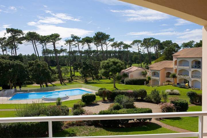 Gîte pour 8 personnes, avec piscine ainsi que balcon et jardin dans Office De Tourisme De Moliets Et Maa - 4