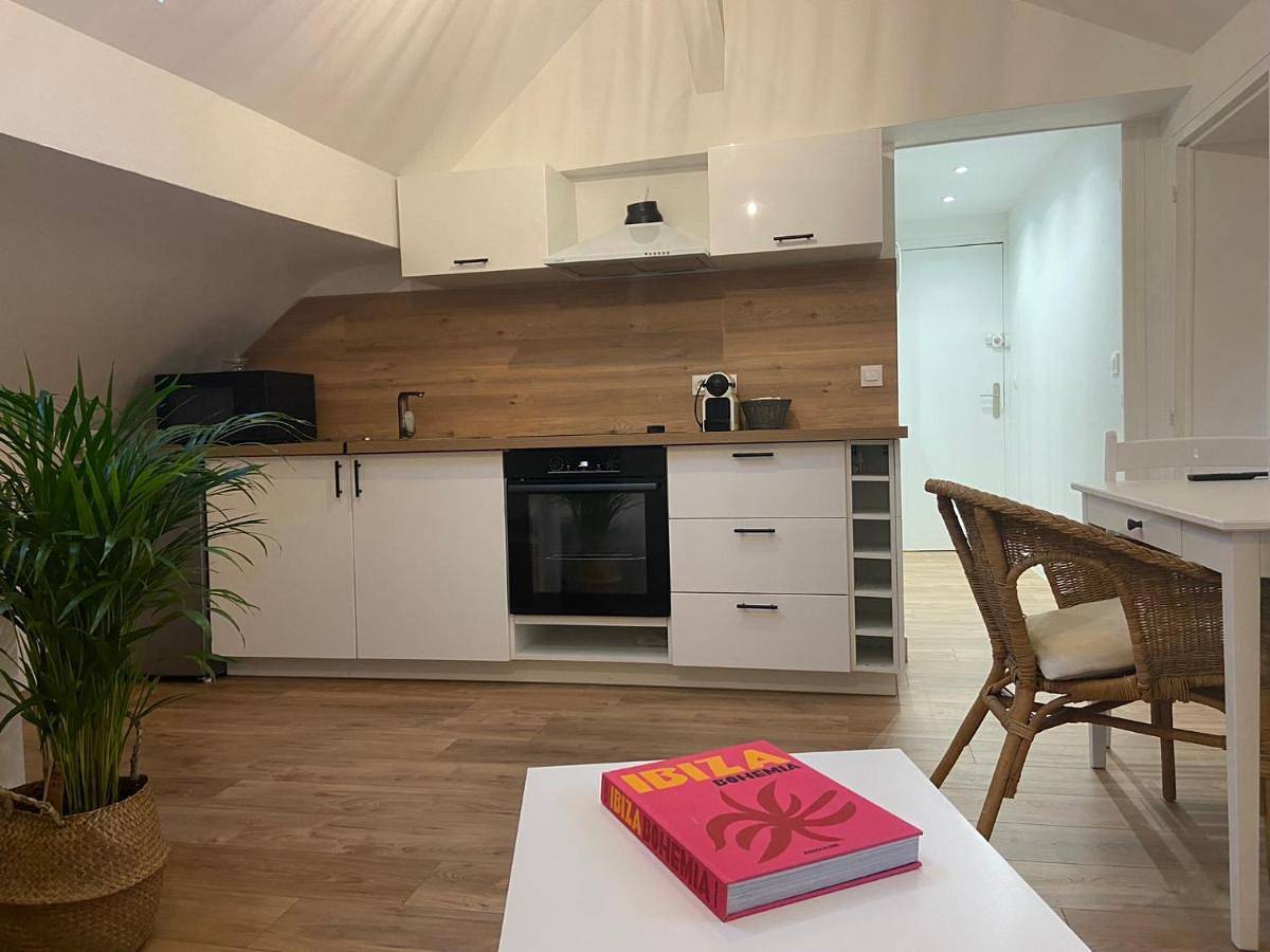 Appartement entier, La Mansarde Lcd Pontoise in Pontoise, Val-d'Oise