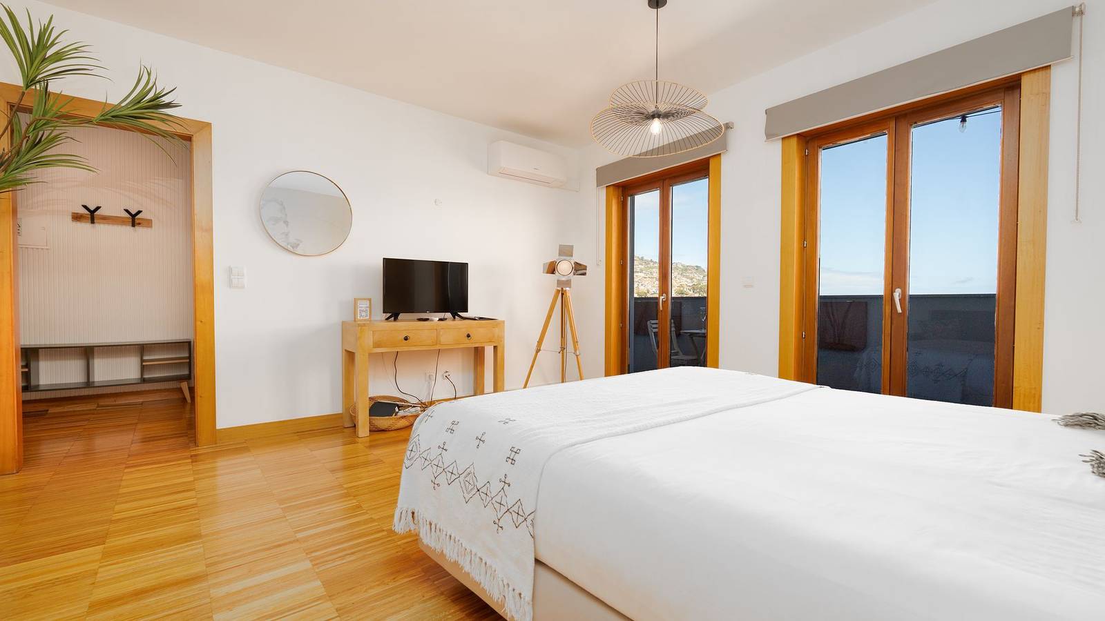 Apartamento inteiro, The Loft by Lovelystay in Funchal (Santa Luzia), Madeira