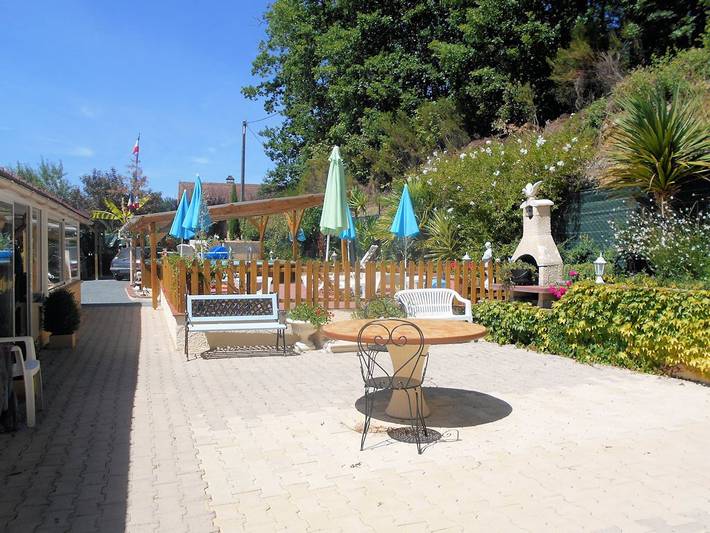 Chambre d’hôte pour 2 personnes, avec jardin ainsi que piscine et jacuzzi, animaux acceptés en Dordogne - 2