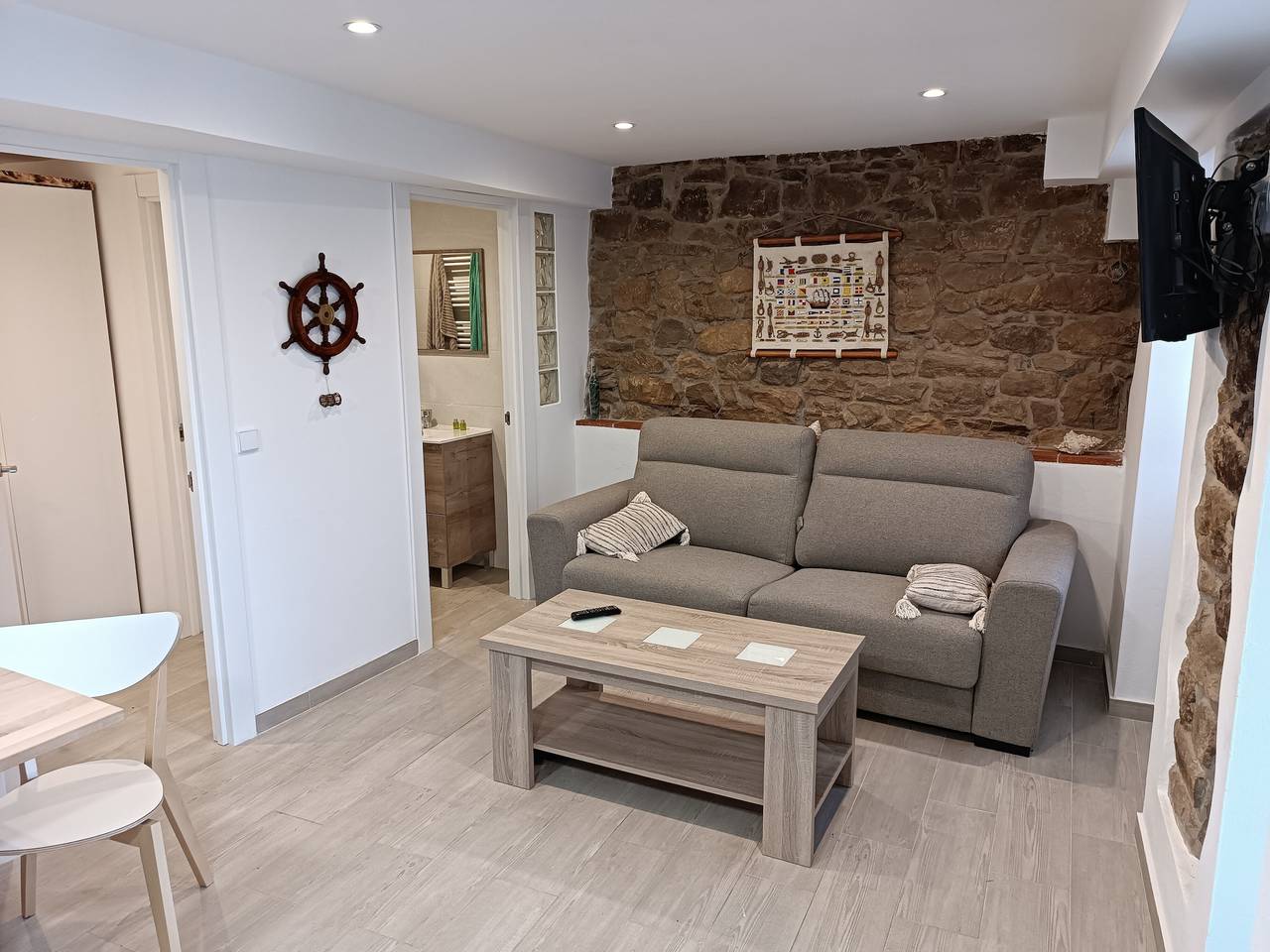 Ferienhaus 'Relajación Frente Al Mar' mit Meerblick in Lastres, Colunga