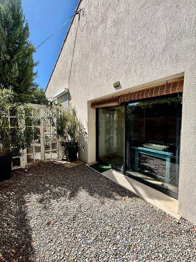 Maison d’hôte pour 2 personnes, avec jardin, animaux acceptés à L'Isle-sur-la-Sorgue