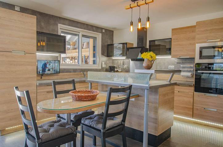 Gîte pour 4 personnes, avec terrasse ainsi que jardin et piscine dans Lac d'Orient - 4