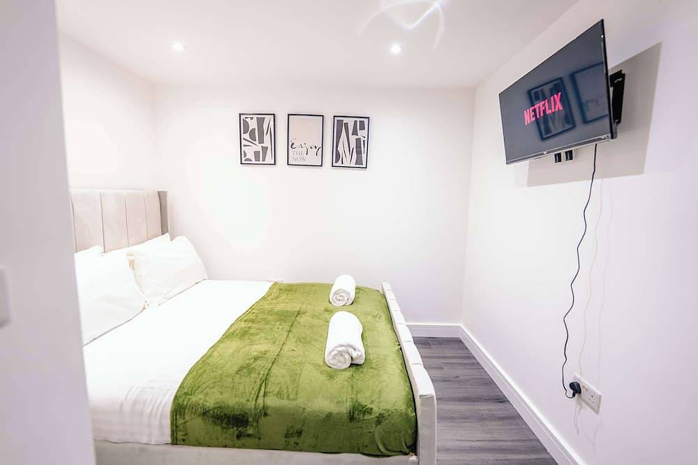 Cosy 2Br Flat Steps from Cardiff Pubs & Town in Cardiff, Cardiff region