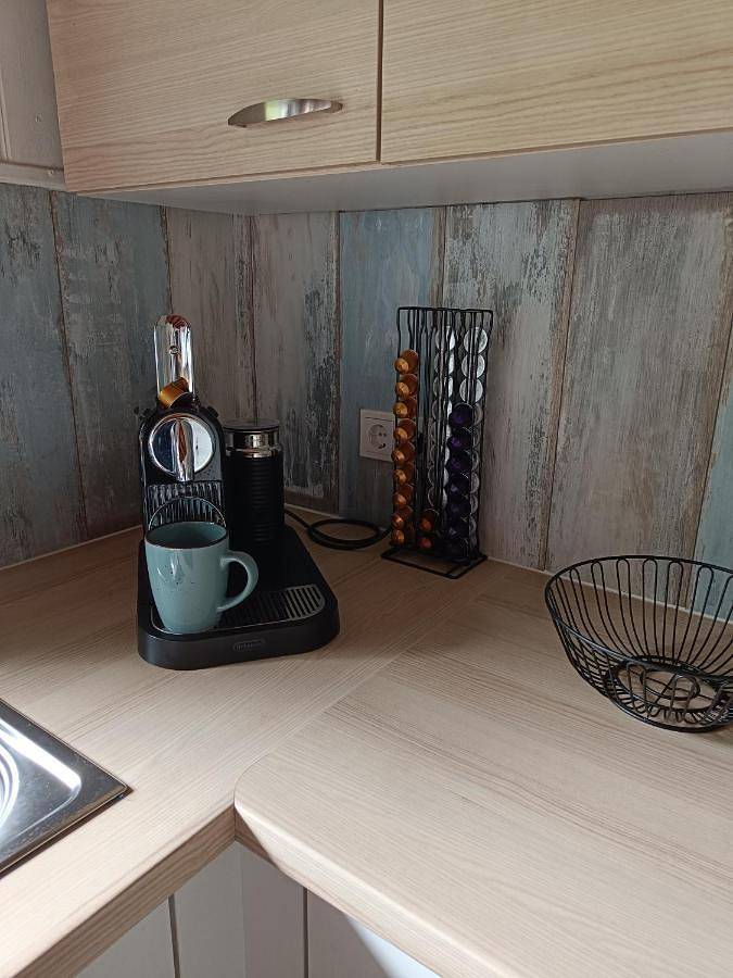 Heimathafen, eingezäunter großer Garten - zentral in Überherrn - Parkplatz - Wifi - Grill in Überherrn, Saargau