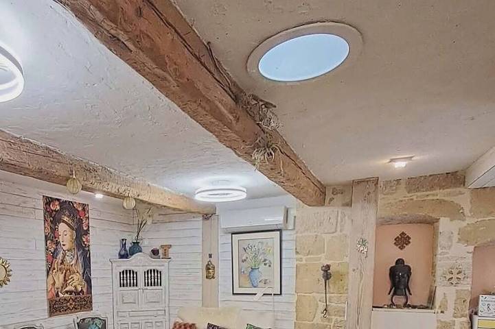 Lovely 2-bedroom house with AC in quaint Mèze in Mèze, Mittelmeerküste (Frankreich)
