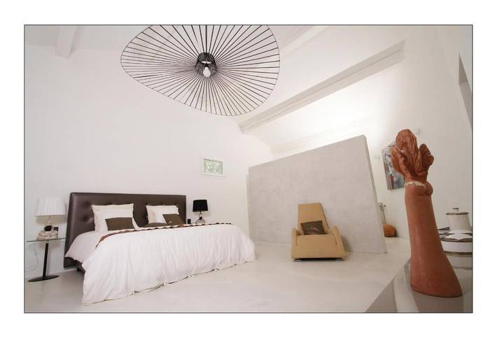 Gîte pour 4 personnes, avec piscine ainsi que jacuzzi et jardin à Allègre-les-Fumades - 2