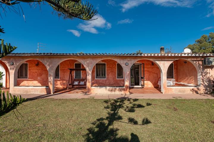 Casa vacanza per 5 persone, con Giardino a Quartu Sant'Elena