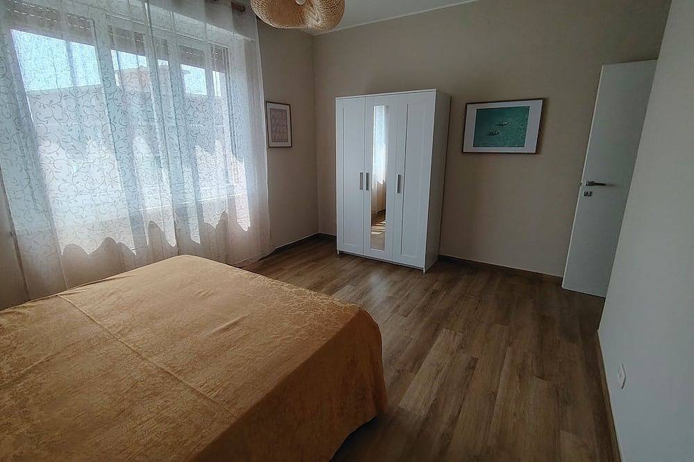 Appartamento intero, Casa Allegria\na 5 minuti a piedi dal mare, intero alloggio ampio e ristrutturato in Vallecrosia, Riviera di Ponente