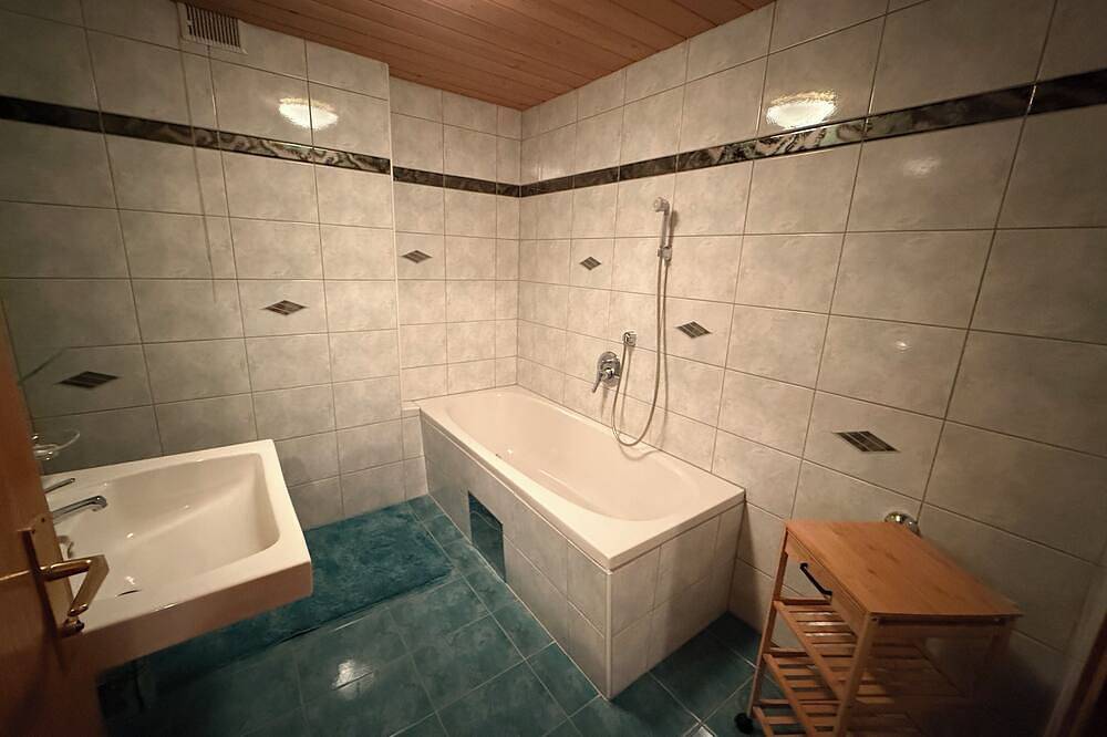 Geheel appartement, Cozy 4-person vacation apartment in the Pitztal, quiet and close to nature in Jerzens, Bezirk Imst