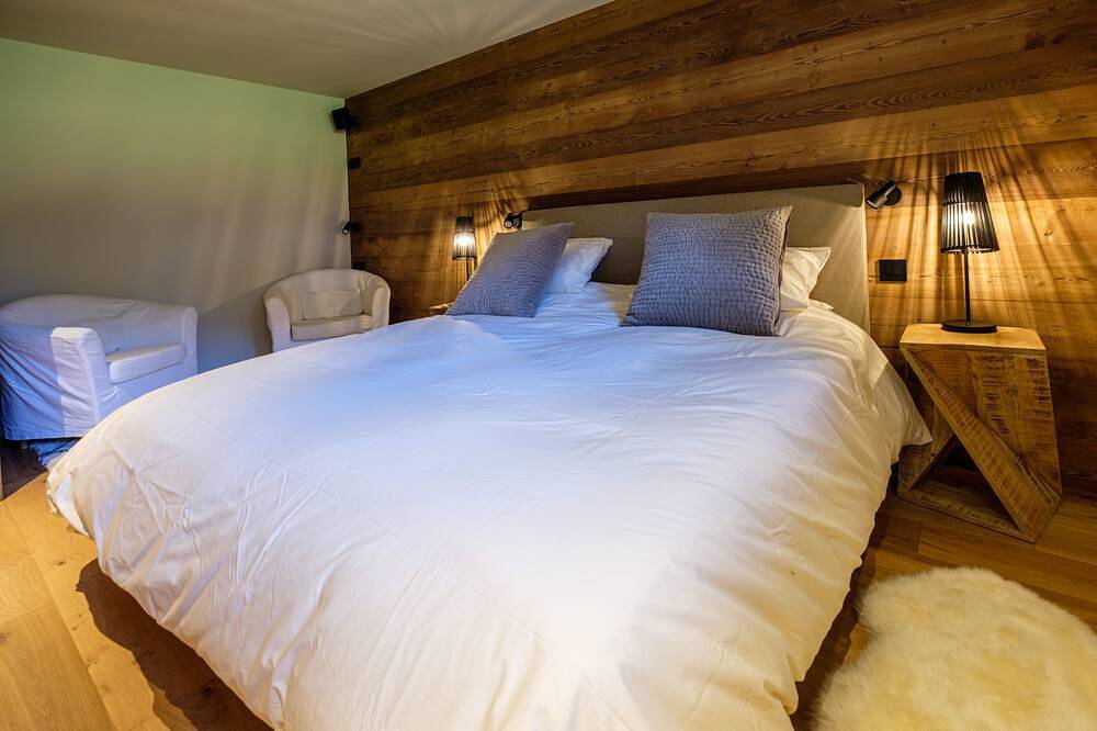 Aikoa: Regenerative Mountain Hideaway, Chamonix Lux Ecolodge, spa, pool, sauna in Les Grandes Montets, Chamonix