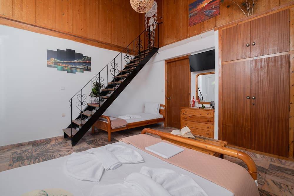 Entire apartment, Agnadi Sea View N2 -2 Bedroom Apartment 5 guests in Ammoudi, Alykes