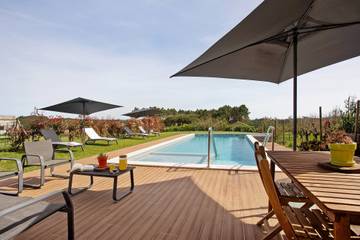 Villa for 2 People in Famalicão, Leiria District, Photo 2