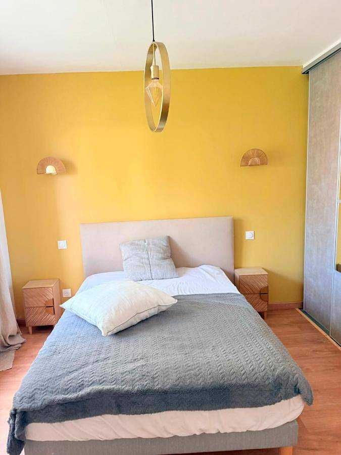 Location de vacances pour 4 personnes, avec Terrasse et Jardin à Lagord - 4