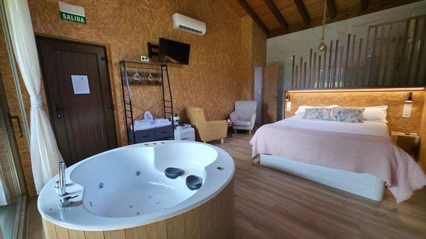 Casa rural para 2 personas, con Terraza y Jacuzzi además de Jardín y Vistas en Provincia de Pontevedra - 2