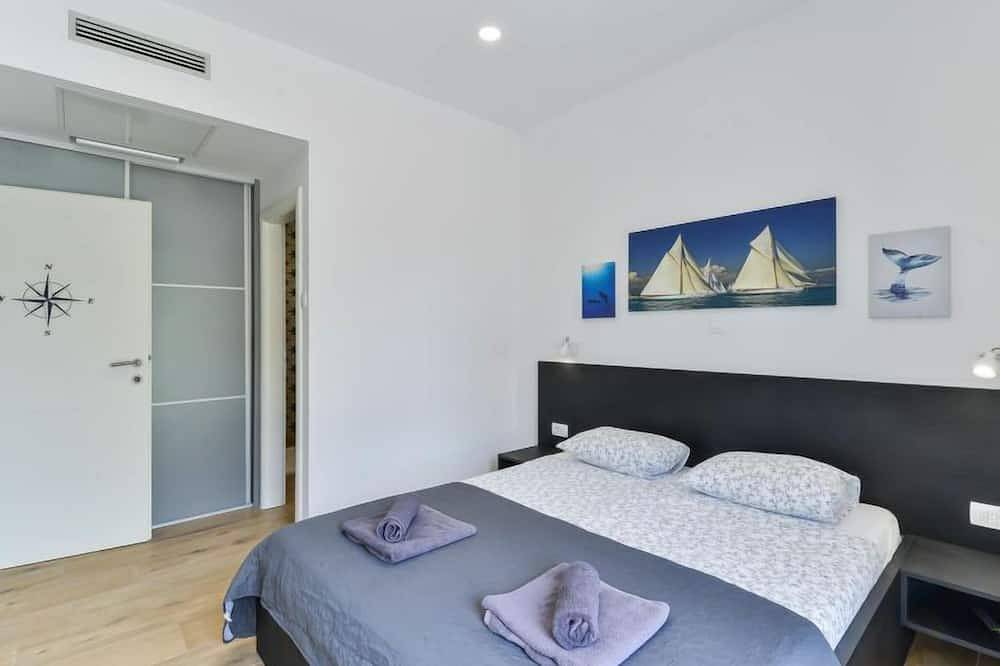 Ferienhaus Violet in Raslina, Šibenik-Knin