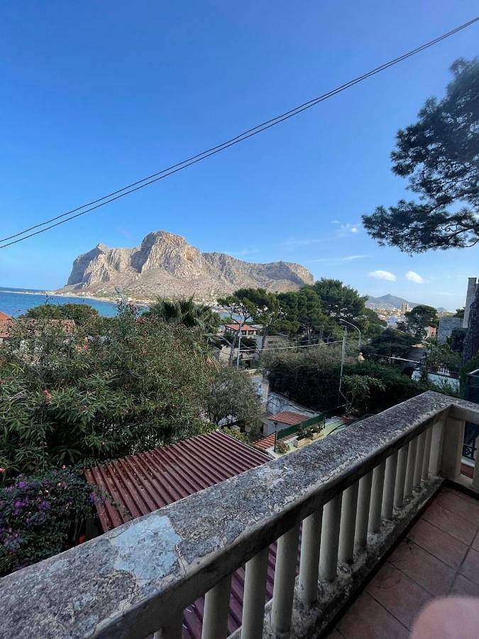 Finestra Sul Mare in Sferracavallo, Palermo