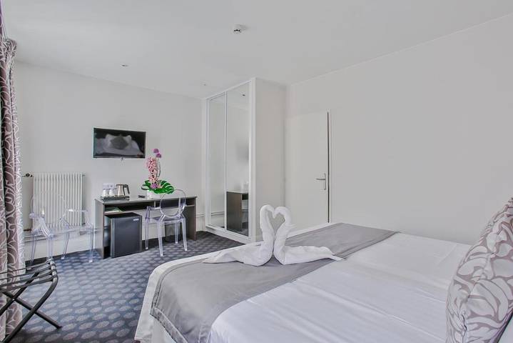 Hôtel pour 2 personnes dans Casino les 4 Chemins - 2