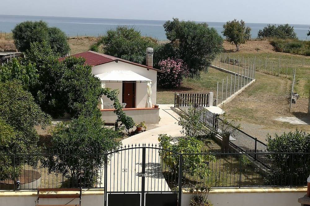 Beach house in Cariati, Golfo de Tarento