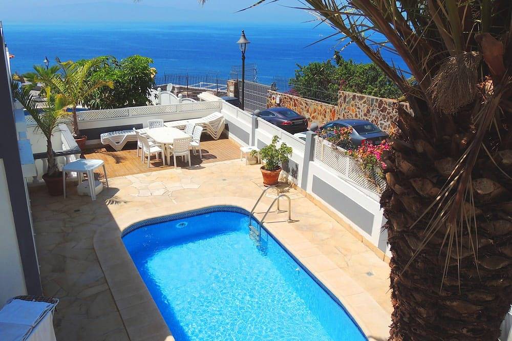 Panoramic Sea View Villa, Htd Pool, nr Beach/Marina/Village, Ac Wifi Uktv in Playa de los Guíos, Santiago del Teide