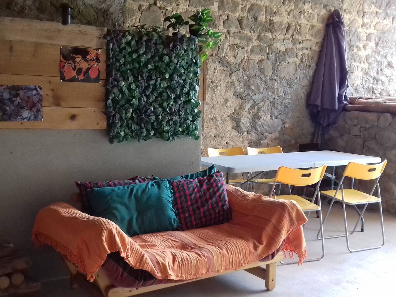 Maison en pierres avec cheminée et jardin - Proche St-Paulien in Saint-Geneys-près-Saint-Paulien, Parc Naturel Régional Livradois-Forez