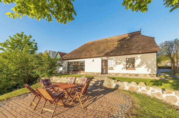 Ferienhaus für 6 Personen, mit Terrasse und Garten sowie Seeblick in Torgelow am See