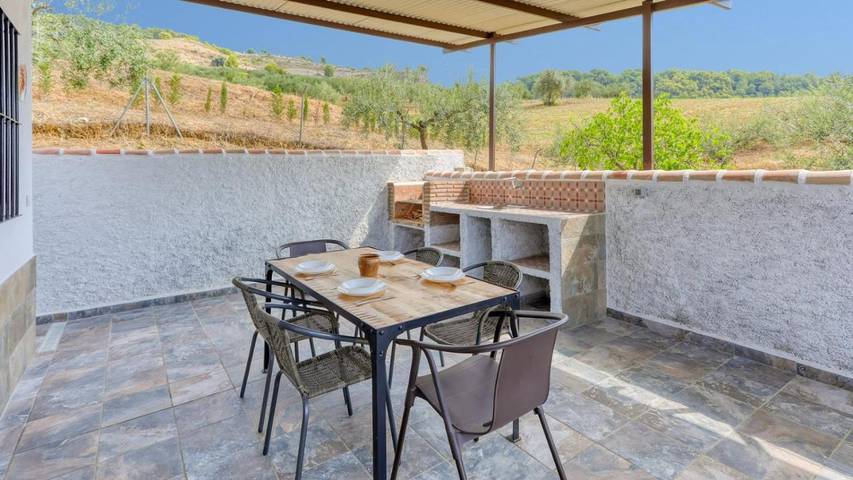 Casa rural para 6 personas, con piscina y jardín en Alozaina - 3