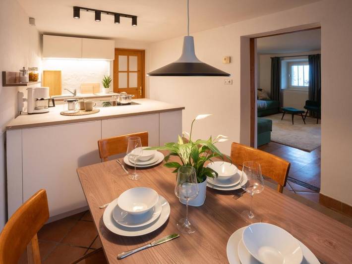 Ferienwohnung für 4 Personen, mit Balkon und Terrasse sowie Garten und Pool in Oberbozen