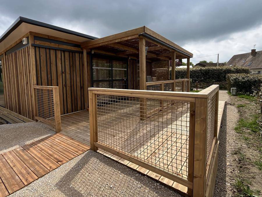 La Buissonnière Lodges - Lodge 4 personen - Cottage Lodge Pmr (35 m² - 2 Schlafräume) in Chisseaux, Tours und Umgebung