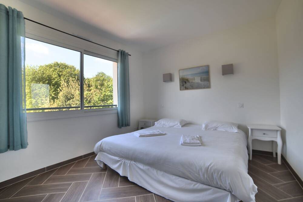 Neues Angebot - Luxusvilla mit Whirlpool und Pool in einer Residenz mit Tennis in Saint-Augustin, Côte de Beauté