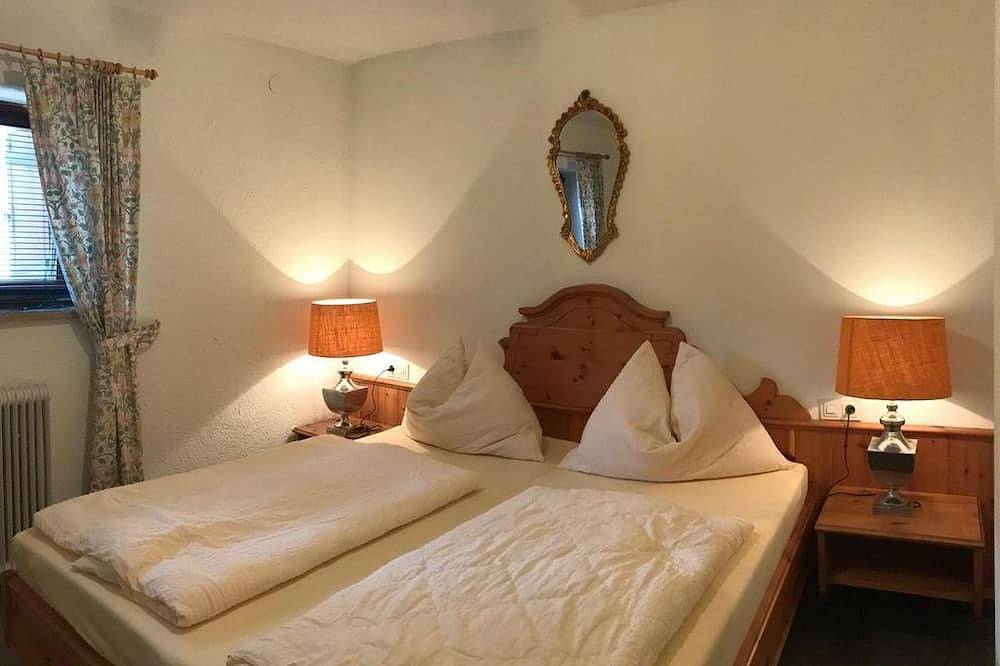 Ganze Wohnung, Apartment Enzian - Landhaus Landauer am See in Buchau, Eben am Achensee