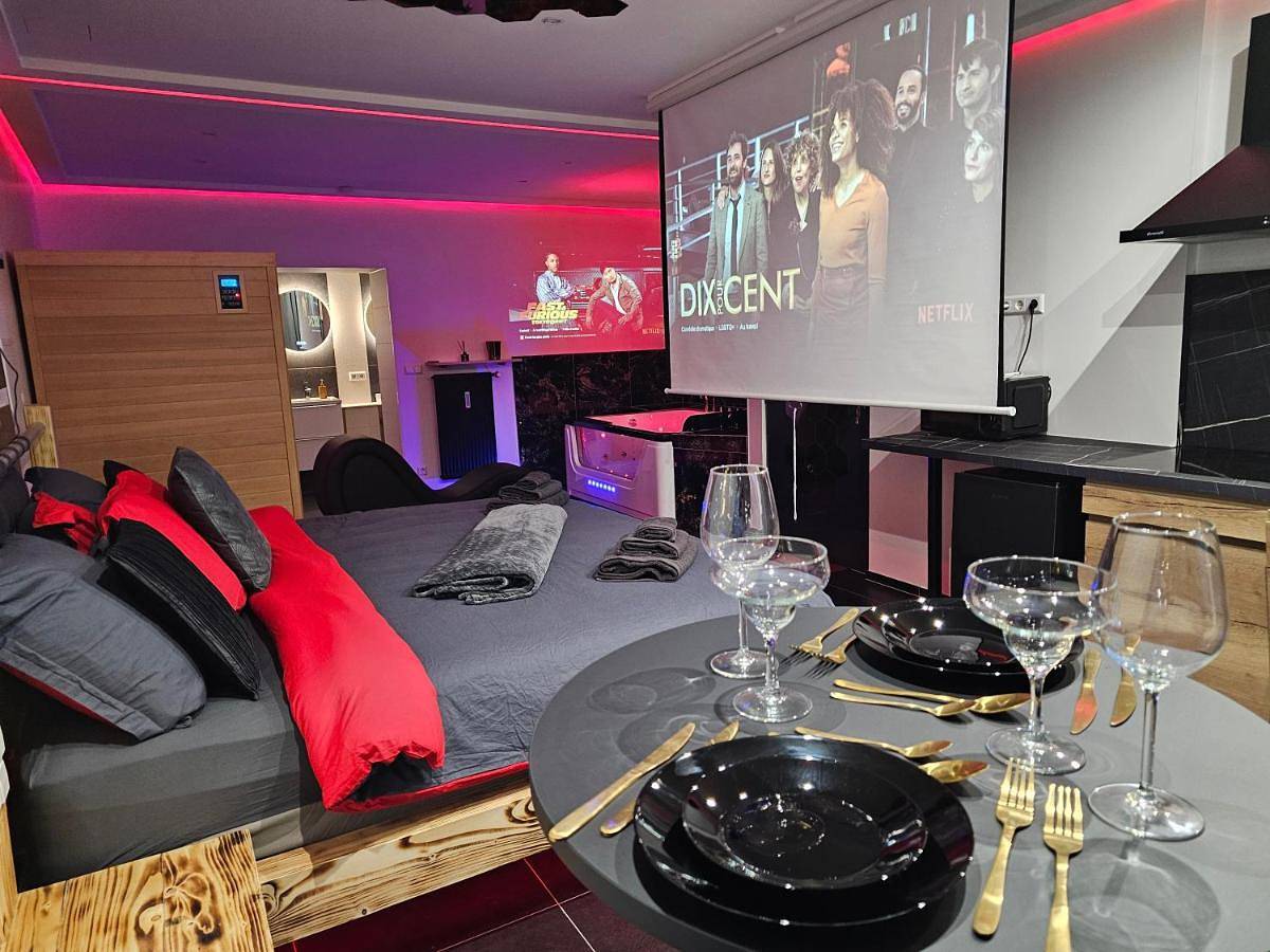 Appartement entier, One-Bedroom Apartment in Differdange, Luxembourg