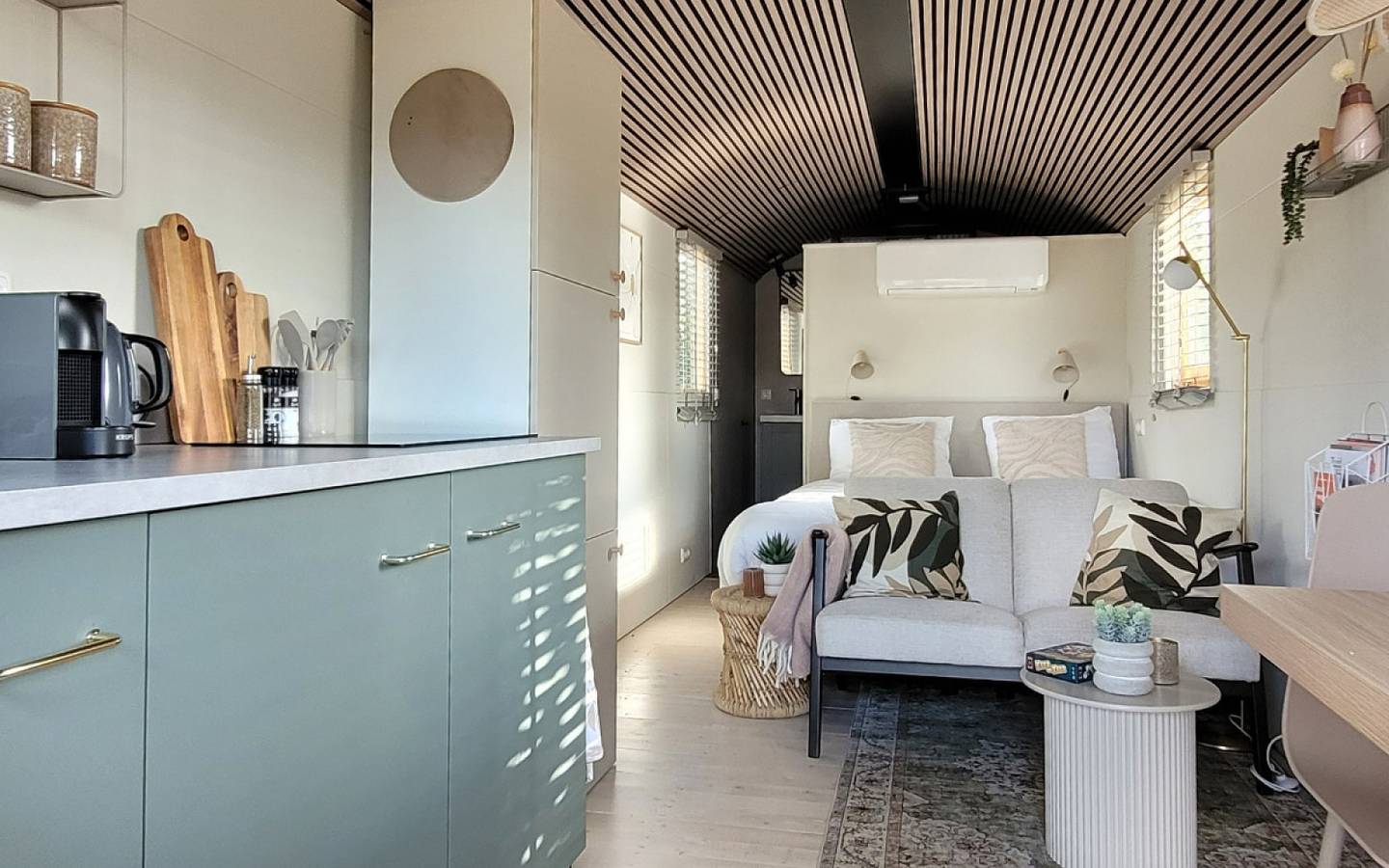 Gemütlicher Zigeunerwagen für 2 Personen mit Hottub auf einem kleinen Park Nähe Maastricht in Meerssen, Limburg (Niederlande)