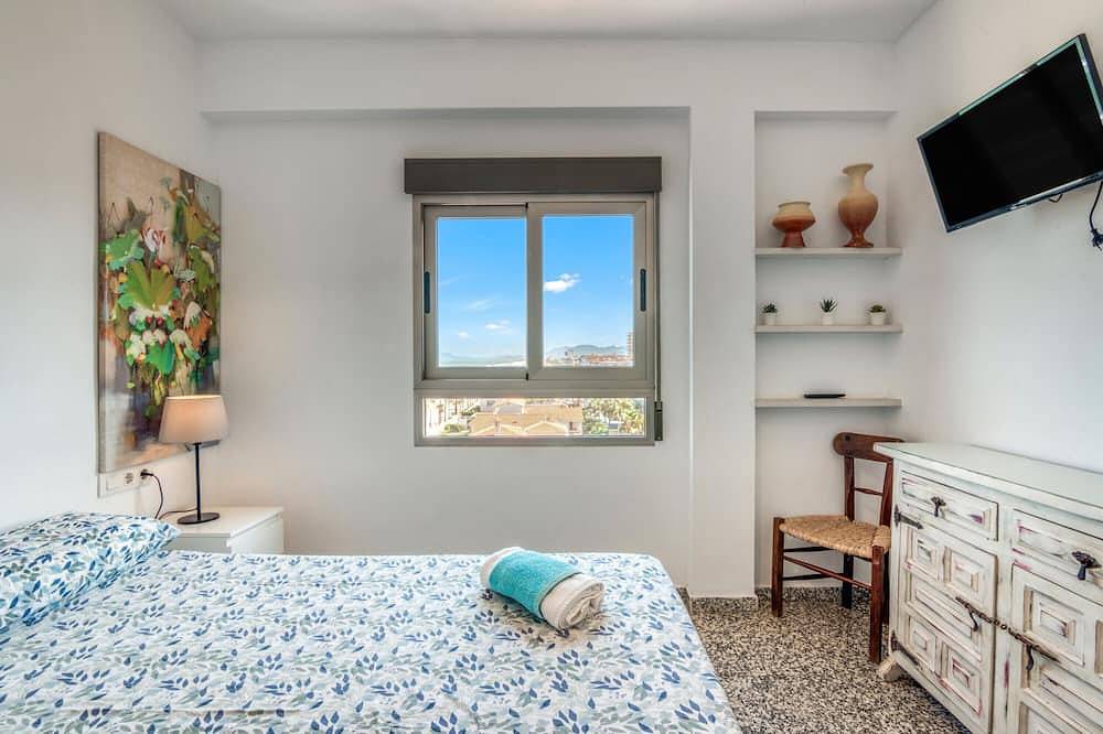 Entire apartment, Apartment 'Voramar' with Sea View, Private Terrace and Wi-Fi in Bellreguard, Costa de Valencia