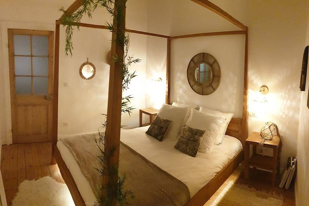 Les Secrets d'Honfleur **** Spa privatif, sauna, cinéma Honfleur centre in Honfleur, Région de Lisieux