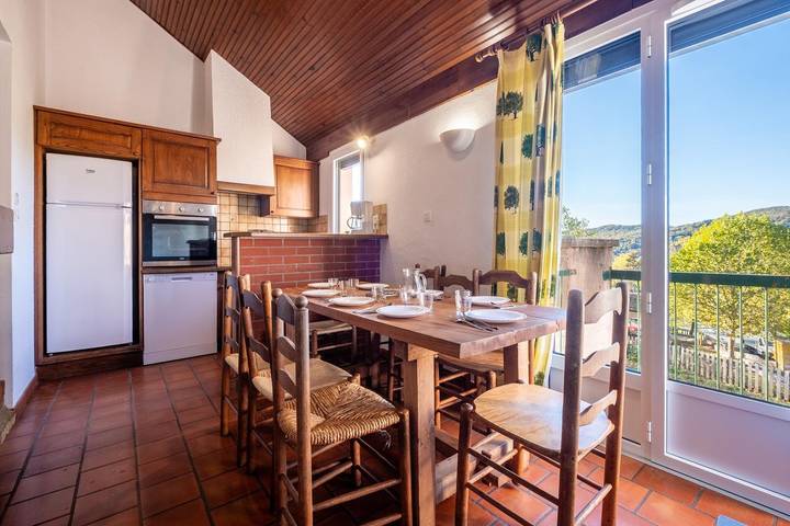 Gîte pour 8 personnes, avec piscine et terrasse à La Canourgue - 3