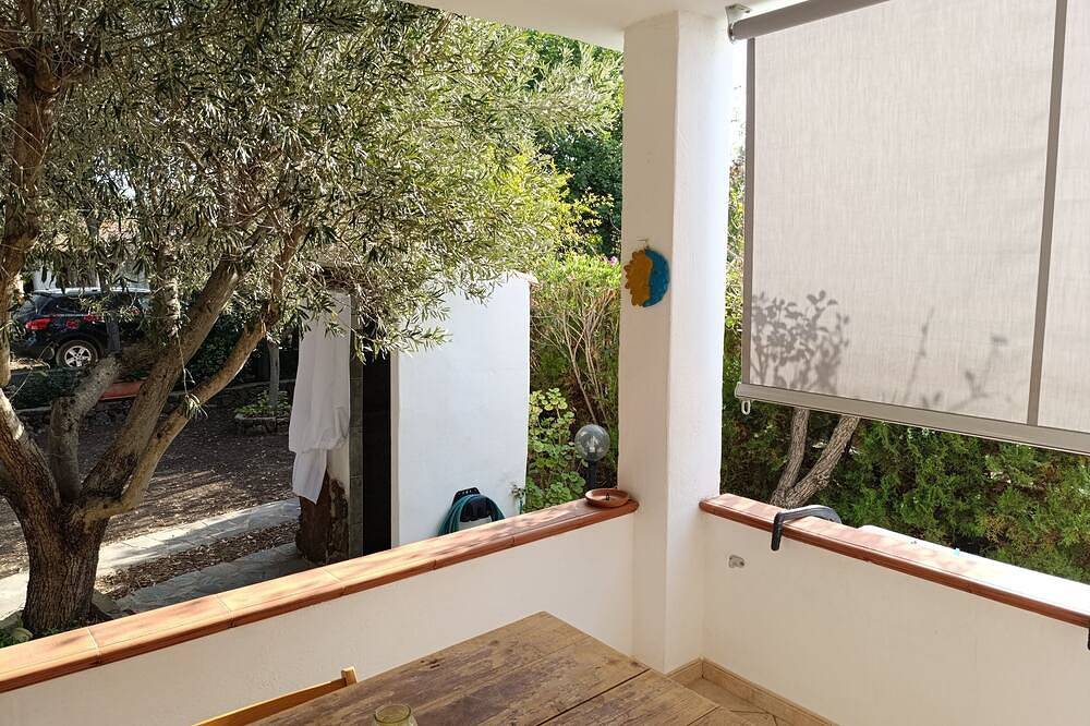 Appartamento intero, Villa le palme, a 500 mt dalle spiagge della Baia di Sas Linnas Siccas. in Sas Linnas Siccas, Orosei