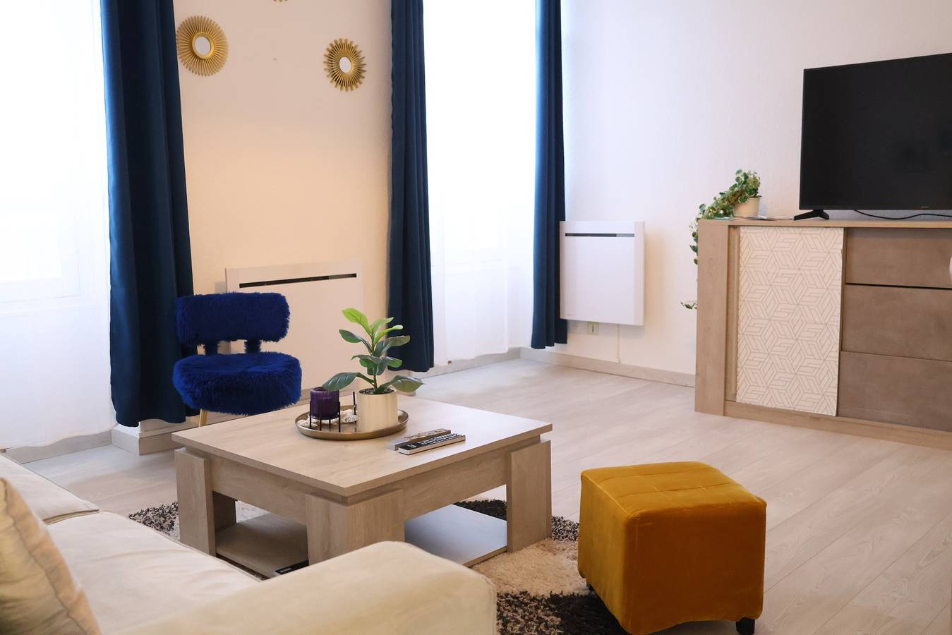 Ganze Wohnung, Apartment 'Casa Azul – Nevers nahe Bahnhof' in Nevers, Nièvre