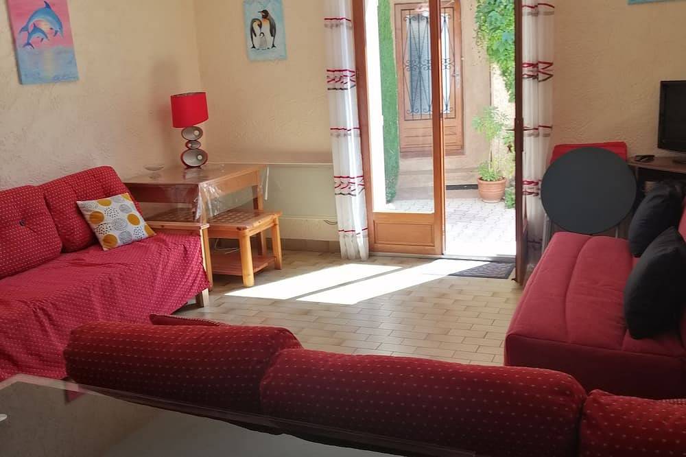 Appartement entier, Appartement 38 m2, 4 personnes, WIFI Fibre, bord du lac de Ste Croix du verdon in Sainte-Croix-du-Verdon, Gorges du Verdon