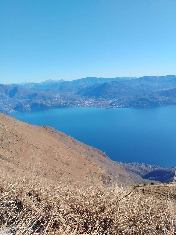 Location de vacances pour 2 personnes, avec terrasse ainsi que vue et jardin à Omegna - 2