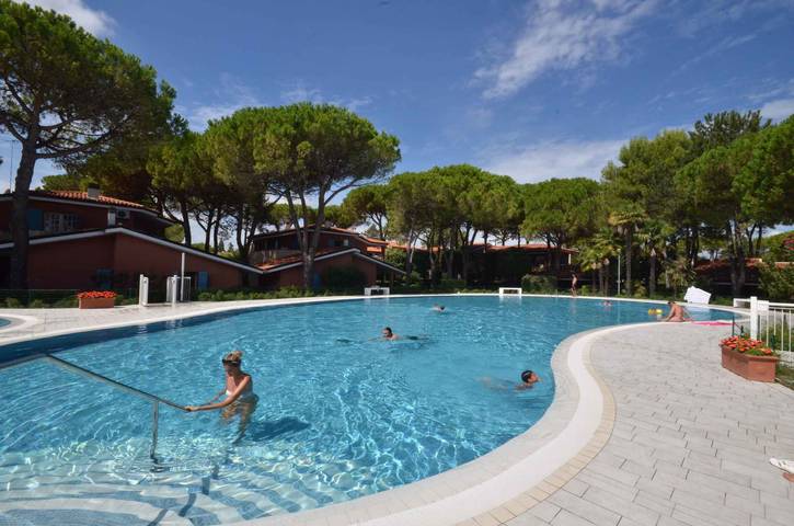 Apartamento vacacional entero, Apartamento de vacaciones con aire acondicionado y terraza in Bibione, San Michele al Tagliamento