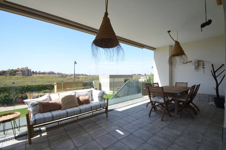 Gîte pour 5 personnes, avec Terrasse ainsi que Jardin et Piscine à Ayamonte - 4