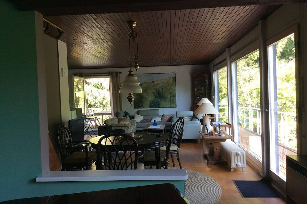 Wohnung mit Terrasse und sonnigem Garten im Baden-Badener Umland in Baden-Baden, Nordschwarzwald