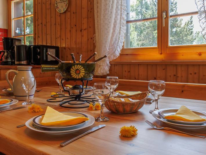 Location de vacances pour 6 personnes, avec terrasse ainsi que jardin et vue dans Ayer (Anniviers) - 2